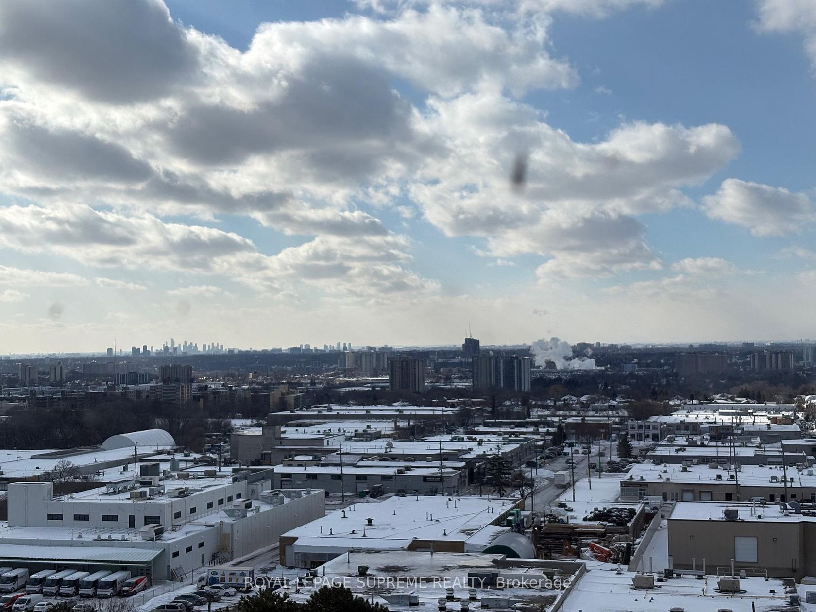 1215 - 100 Lotherton Pathway, Glen Park, Toronto photo number 2