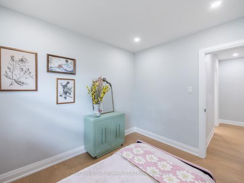 Photo 17 at 393 Paliser Crescent S, Harding, Richmond Hill