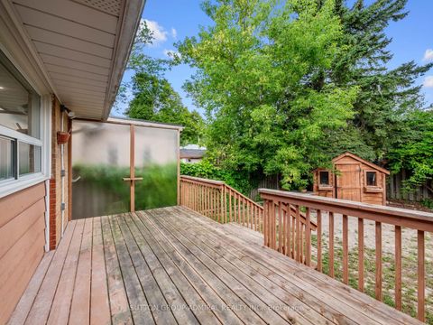 Photo 30 at 393 Paliser Crescent S, Harding, Richmond Hill