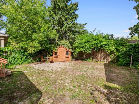 Photo 34 at 393 Paliser Crescent S, Harding, Richmond Hill