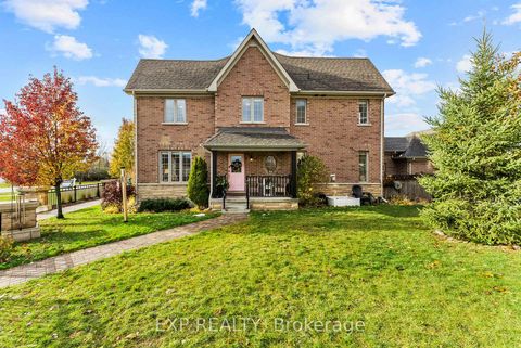 Photo 2 at 7 Vita Stephanie Court, Sutton & Jackson's Point, Georgina