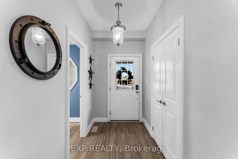 Photo 5 at 7 Vita Stephanie Court, Sutton & Jackson's Point, Georgina