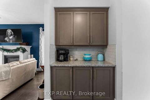 Photo 12 at 7 Vita Stephanie Court, Sutton & Jackson's Point, Georgina