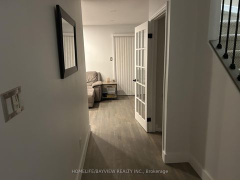 Photo 4 at 999 Anna Maria Avenue, Alcona, Innisfil