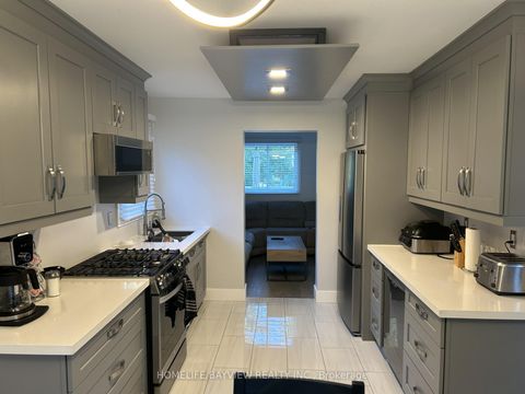 Photo 8 at 999 Anna Maria Avenue, Alcona, Innisfil