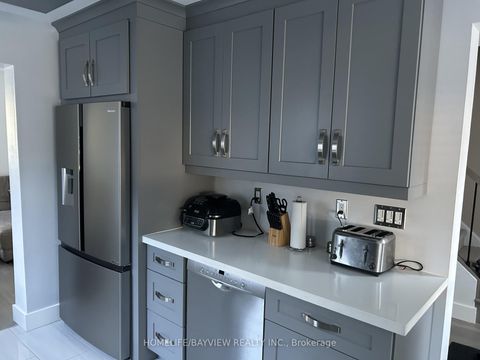 Photo 10 at 999 Anna Maria Avenue, Alcona, Innisfil