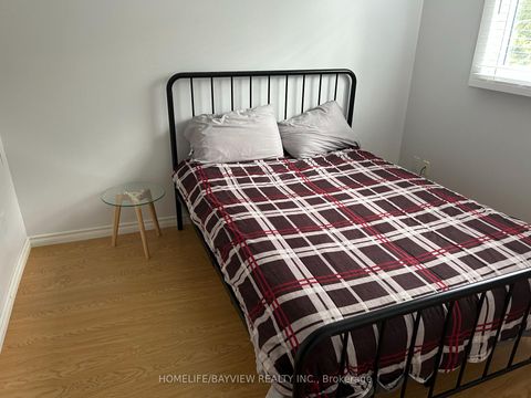 Photo 14 at 999 Anna Maria Avenue, Alcona, Innisfil