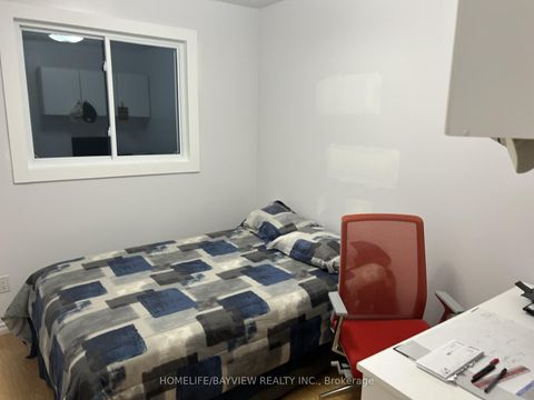 Photo 15 at 999 Anna Maria Avenue, Alcona, Innisfil