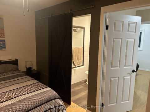 Photo 18 at 999 Anna Maria Avenue, Alcona, Innisfil