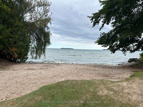 Photo 30 at 999 Anna Maria Avenue, Alcona, Innisfil