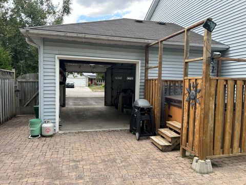 Photo 31 at 999 Anna Maria Avenue, Alcona, Innisfil