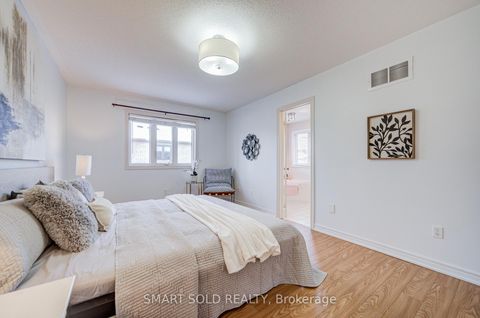 Photo 19 at 16 Lealinds Road, Patterson, Vaughan