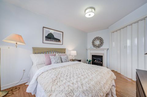 Photo 25 at 16 Lealinds Road, Patterson, Vaughan