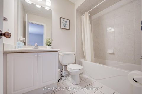 Photo 28 at 16 Lealinds Road, Patterson, Vaughan