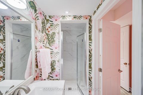 Photo 34 at 16 Lealinds Road, Patterson, Vaughan