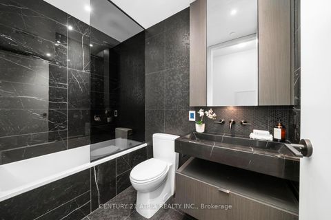 Photo 24 at 6209 - 11 Yorkville Avenue, Annex, Toronto