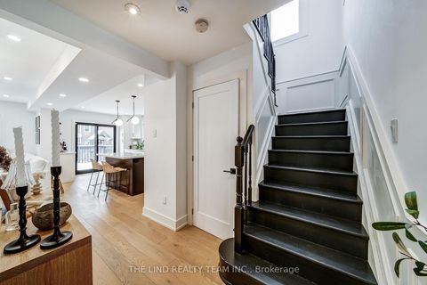 Photo 5 at 158 Dawlish Avenue, Aurora Highlands, Aurora