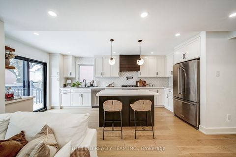 Photo 17 at 158 Dawlish Avenue, Aurora Highlands, Aurora