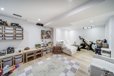 Photo 32 at 158 Dawlish Avenue, Aurora Highlands, Aurora