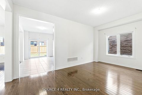 Photo 10 at 376 Danny Wheeler Boulevard, Keswick North, Georgina