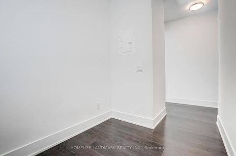 Photo 8 at 606 - 403 Church Street, Yonge Corridor, Toronto