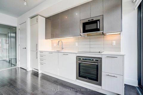 Photo 15 at 606 - 403 Church Street, Yonge Corridor, Toronto