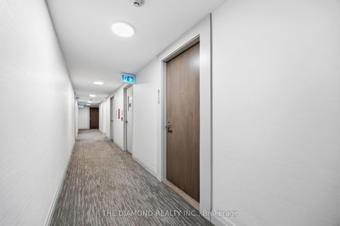 Photo 2 at 606 - 251 Jarvis Street, South St. James Town, Toronto