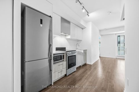 Photo 7 at 606 - 251 Jarvis Street, South St. James Town, Toronto