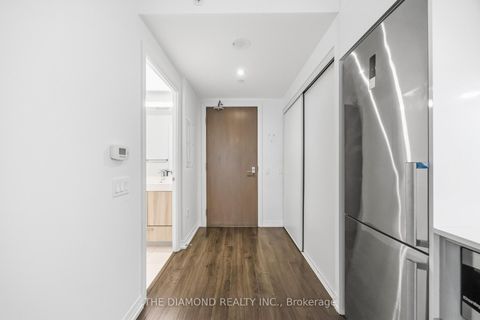 Photo 8 at 606 - 251 Jarvis Street, South St. James Town, Toronto