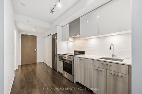 Photo 9 at 606 - 251 Jarvis Street, South St. James Town, Toronto