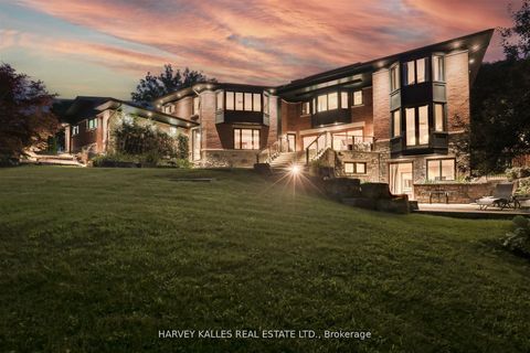 Photo 2 at 89 Kingsway Crescent, Kingsway South, Toronto