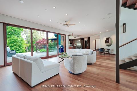 Photo 5 at 89 Kingsway Crescent, Kingsway South, Toronto