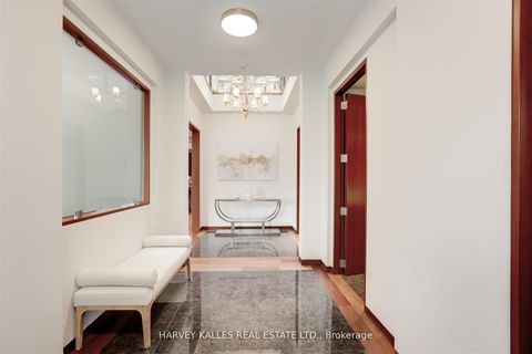 Photo 6 at 89 Kingsway Crescent, Kingsway South, Toronto