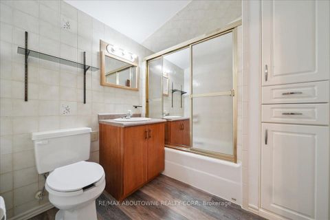Photo 15 at 72 Dogwood Crescent, Bendale, Toronto