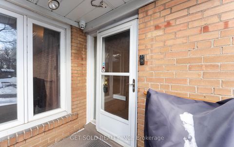 Photo 1 at 18 Hinton Road, Kipling, Toronto