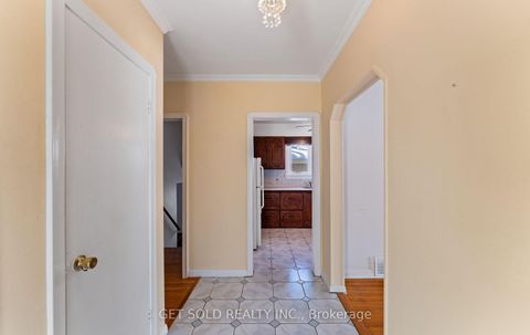 Photo 4 at 18 Hinton Road, Kipling, Toronto
