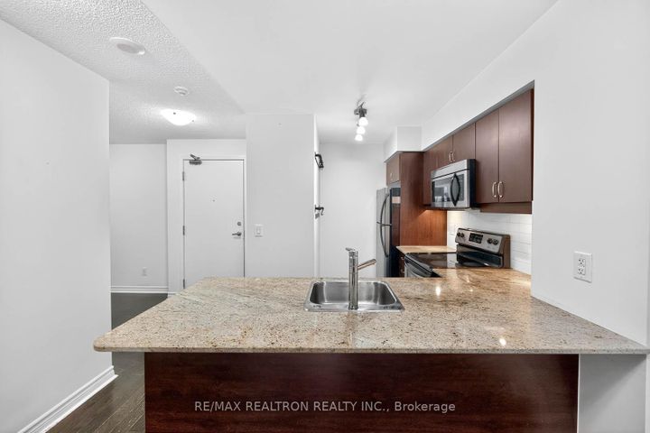 Photo 7 at 209 - 27 Rean Drive, Bayview Village, Toronto