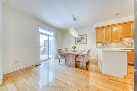 Photo 17 at 117 Maroon Drive, Oak Ridges Lake Wilcox, Richmond Hill