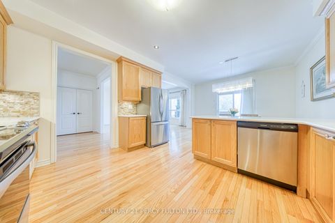 Photo 20 at 117 Maroon Drive, Oak Ridges Lake Wilcox, Richmond Hill