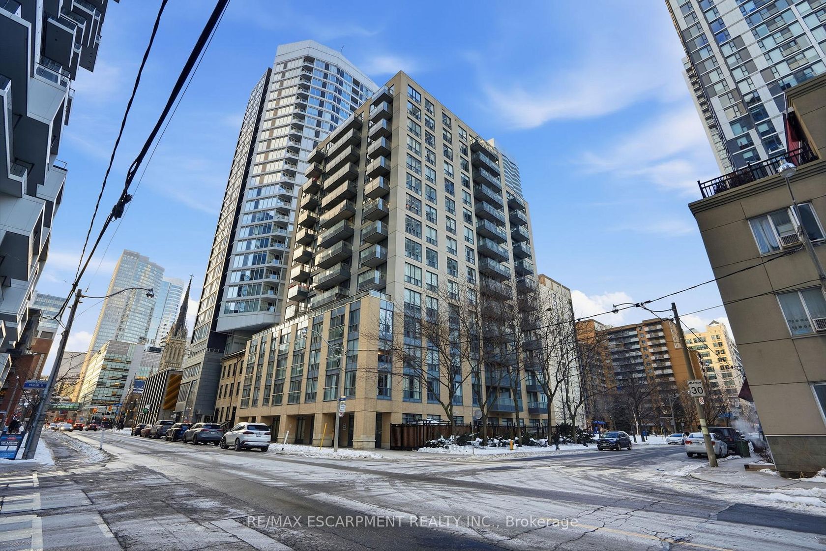 208 - 76 Shuter Street, Yonge Corridor, Toronto photo number 2