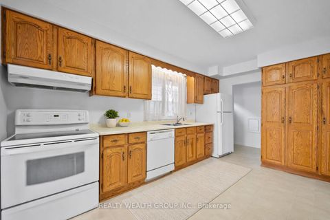 Photo 7 at 9 Eastpark Boulevard E, Woburn, Toronto