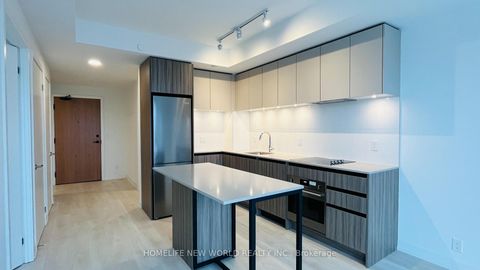 Photo 16 at B-208 - 7950 Bathurst Street, Beverley Glen, Vaughan