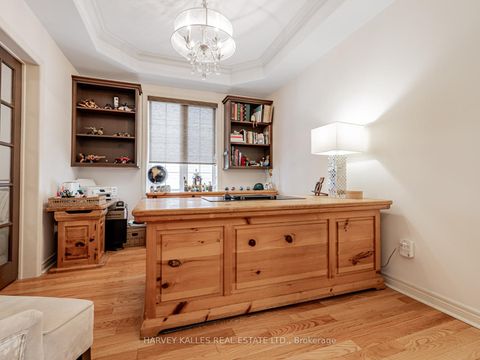 Photo 5 at 12 Barberry Crescent, Oak Ridges, Richmond Hill