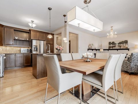 Photo 12 at 12 Barberry Crescent, Oak Ridges, Richmond Hill