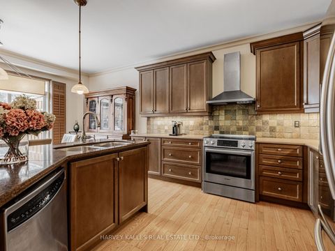 Photo 15 at 12 Barberry Crescent, Oak Ridges, Richmond Hill