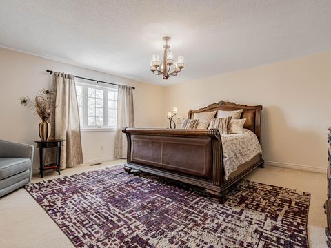 Photo 20 at 12 Barberry Crescent, Oak Ridges, Richmond Hill