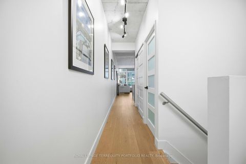 Photo 4 at 1013 - 333 Adelaide Street E, Moss Park, Toronto