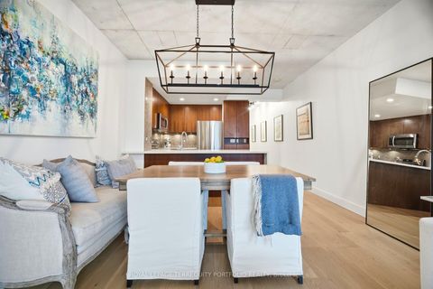 Photo 10 at 1013 - 333 Adelaide Street E, Moss Park, Toronto