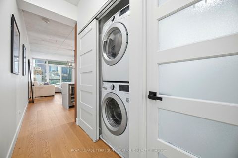 Photo 28 at 1013 - 333 Adelaide Street E, Moss Park, Toronto