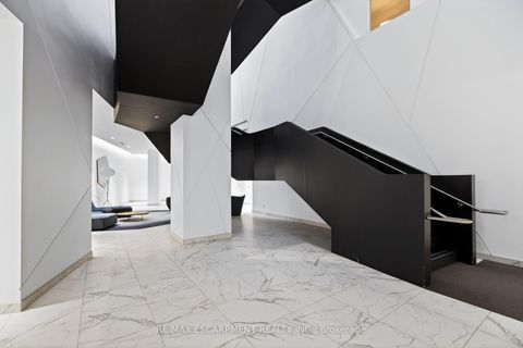 Photo 2 at 216 - 50 Ordnance Street, Niagara, Toronto